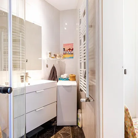 Guestready - Sunlit Parisian Haven Apartment Paris